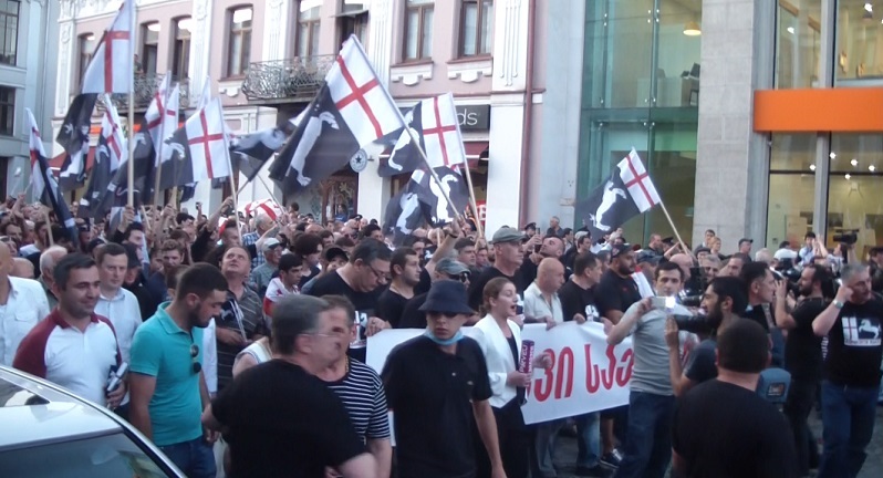 "Марш грузин" продолжает протестные митинги