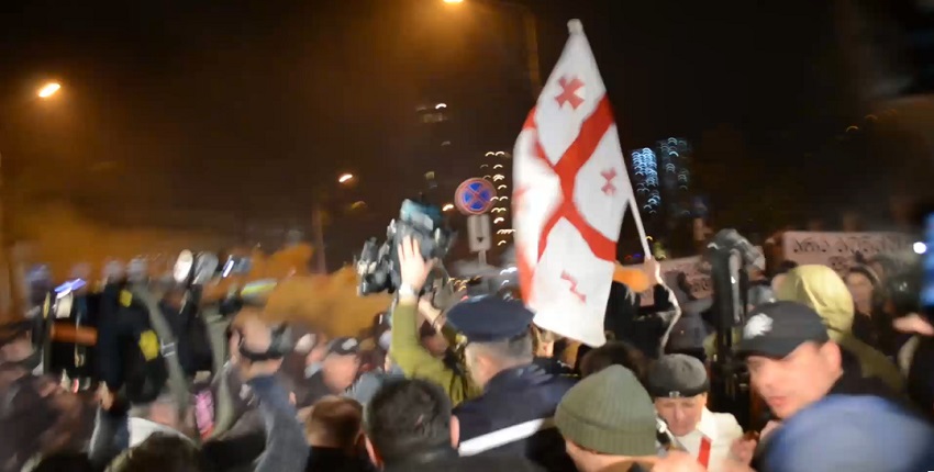 "Грузинский марш" в Тбилиси провел акцию протеста против ЛГБТ пропаганды (видео)