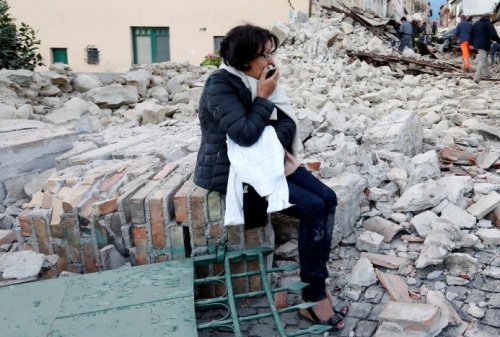 ძლიერი მიწისძვრა იტალიაში - „ნახევარი ქალაქი უკვე აღარ არსებობს, ადამიანები ნანგრევებში არიან მოქცეულნი“ (ვიდეო)